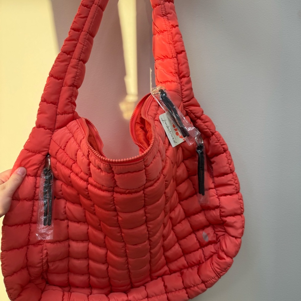 NWT Free People Quilted Carryall Bag - Coral - Picture 4 of 4